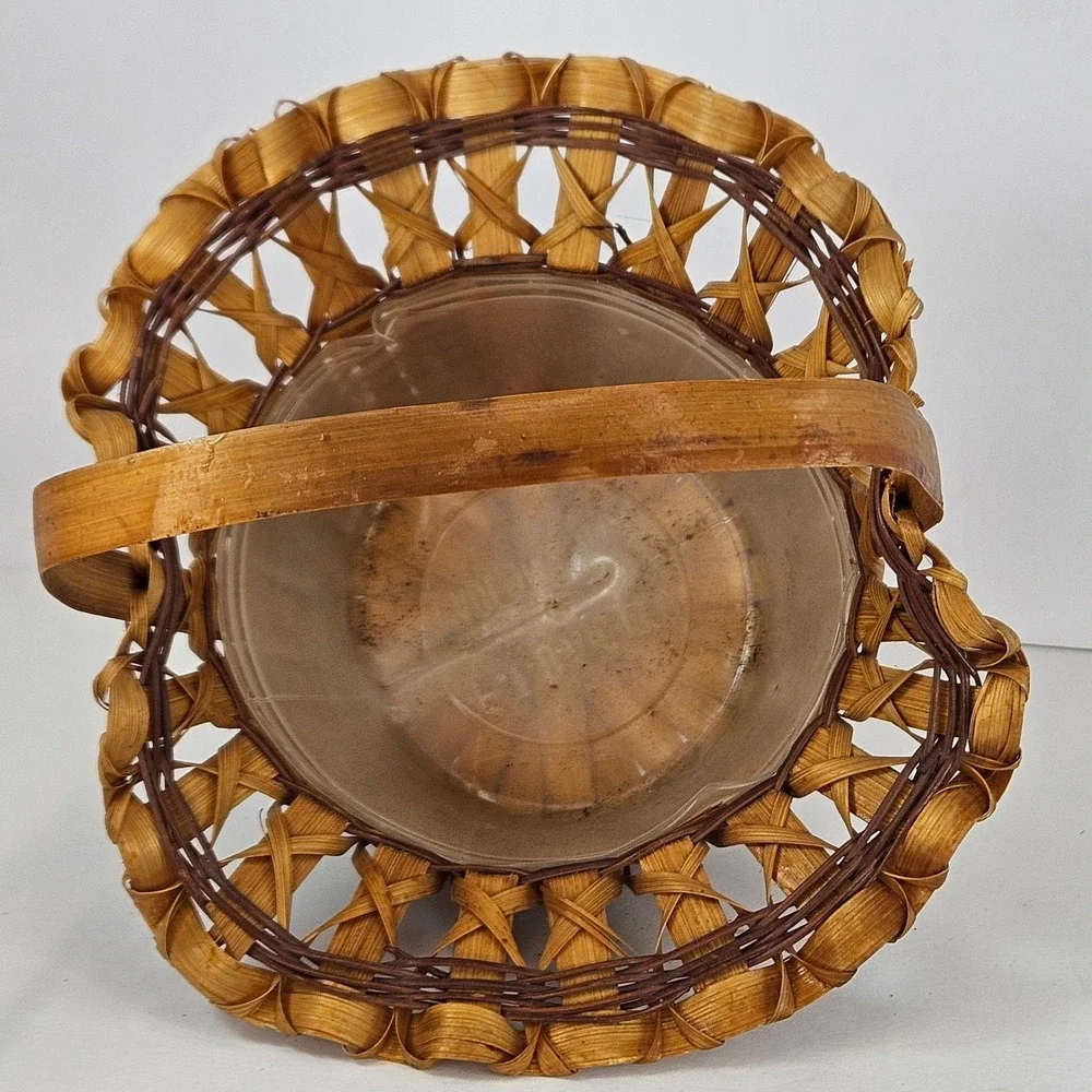 Vintage FTD Plant Ruffle Edge Wicker Basket with Handle Decorative Flower Basket